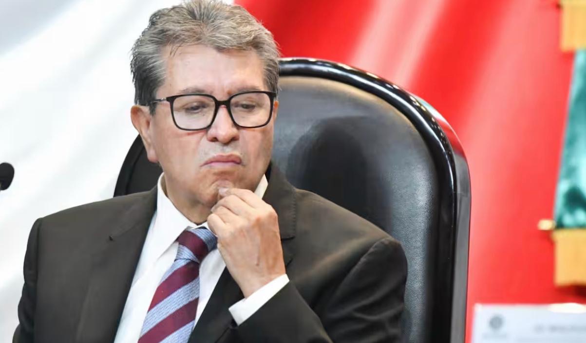 Monreal propone que Morena no obligue a diputados a pedir licencia rumbo a 2027